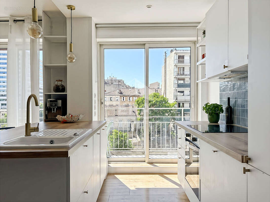Appartement 62m² à marseille 4e arrondissement - photo 4