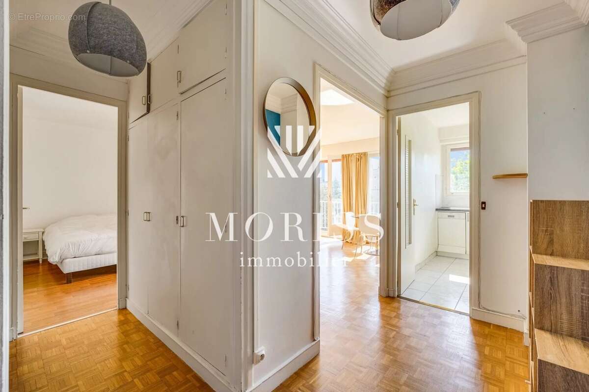 Appartement à PARIS-17E