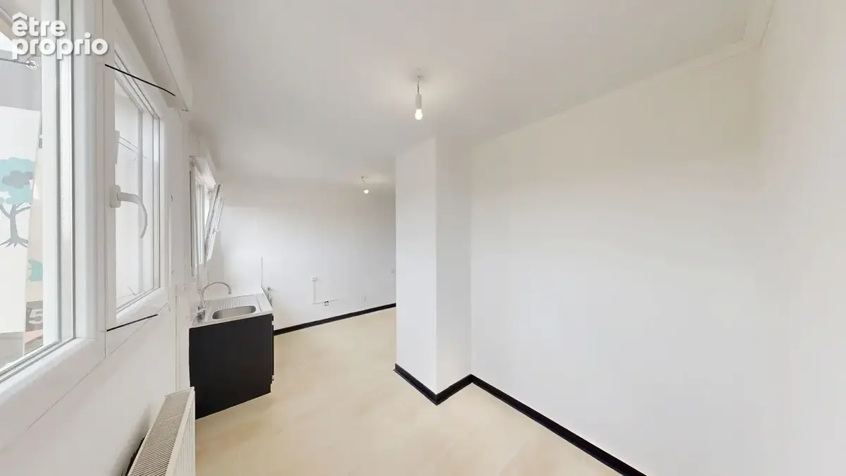 Appartement 4 pièces à vendre à Besançon - 10ème étage avec vue panoramique - photo 6