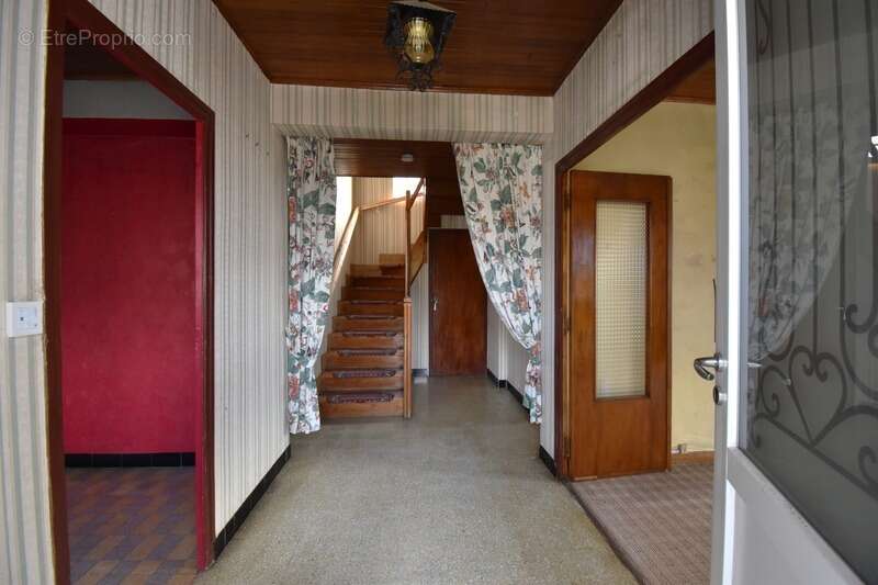 Maison à SAINT-AGREVE