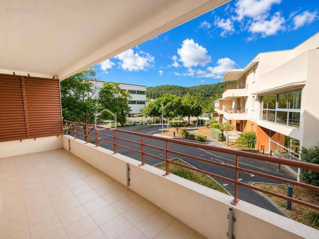  EXCLUSIVITÉ – Superbe T3 avec terrasse de 15 m² ET PLACE DE PARKING dans la résidence la plus prisée de Lamalou-les-Bains ! - photo 13