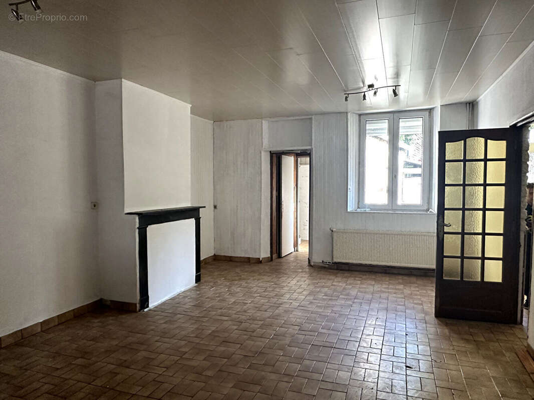 Maison à MARLE