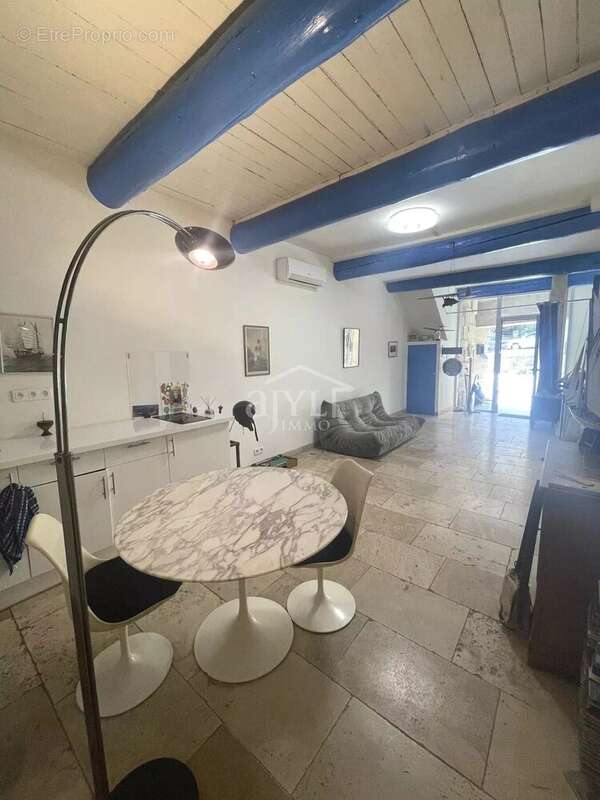Loft atypique de 58 m2 - Habitation ou local commercial / professionnel - photo 5