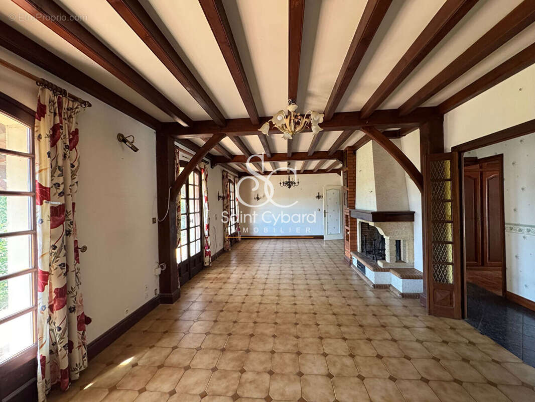 Maison à MORNAC