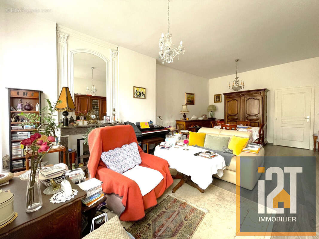 Appartement à NIMES