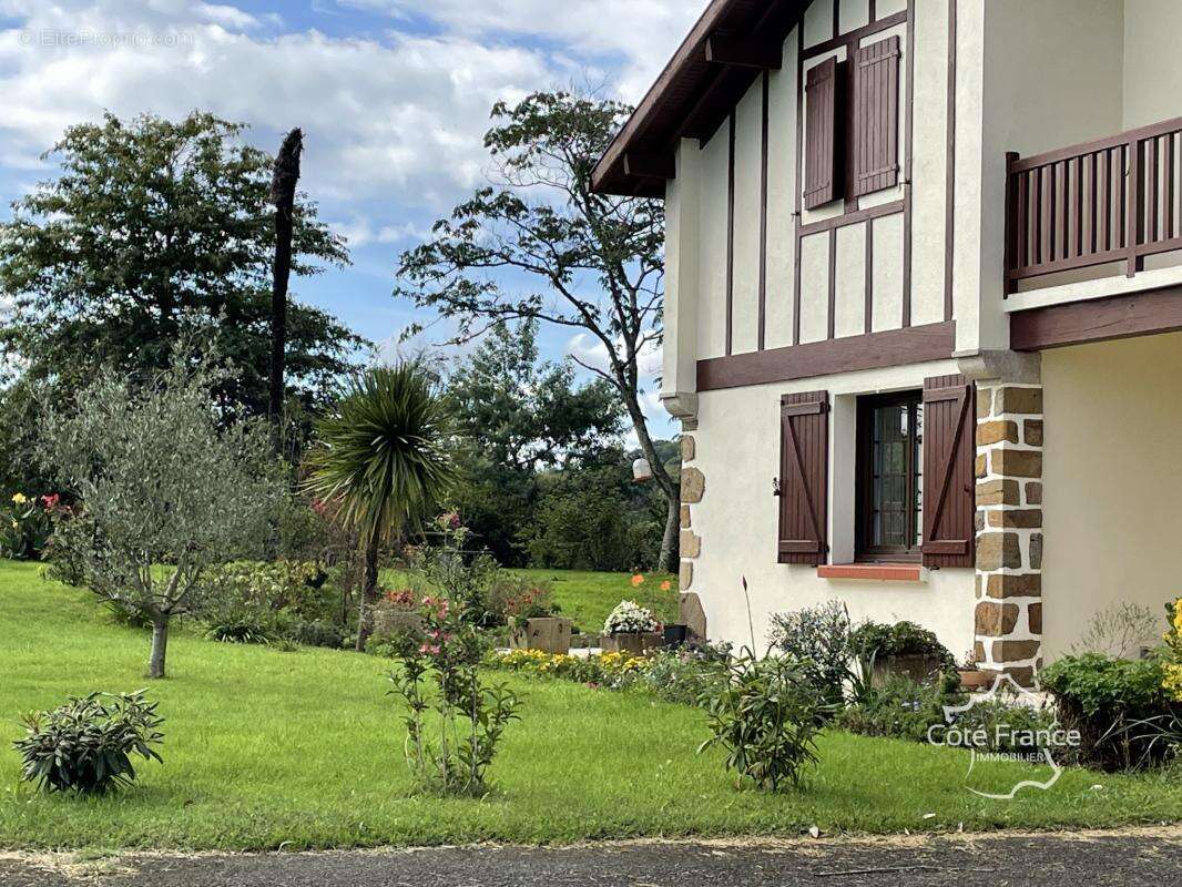 Maison à SALIES-DE-BEARN
