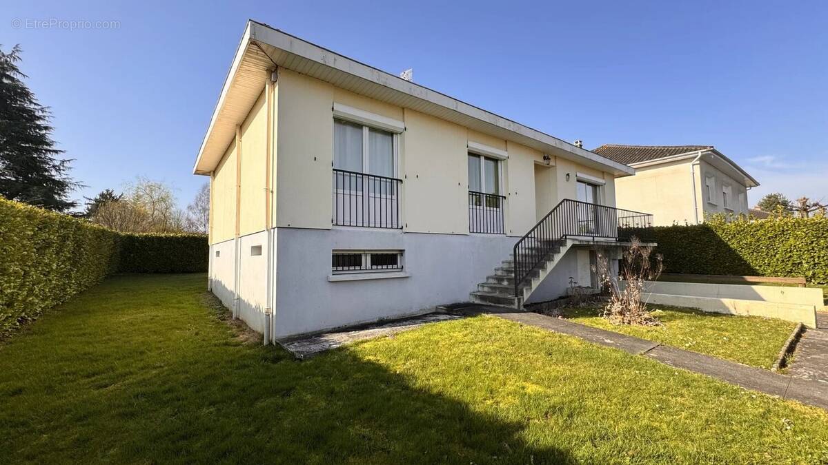 Maison à CUSSAC