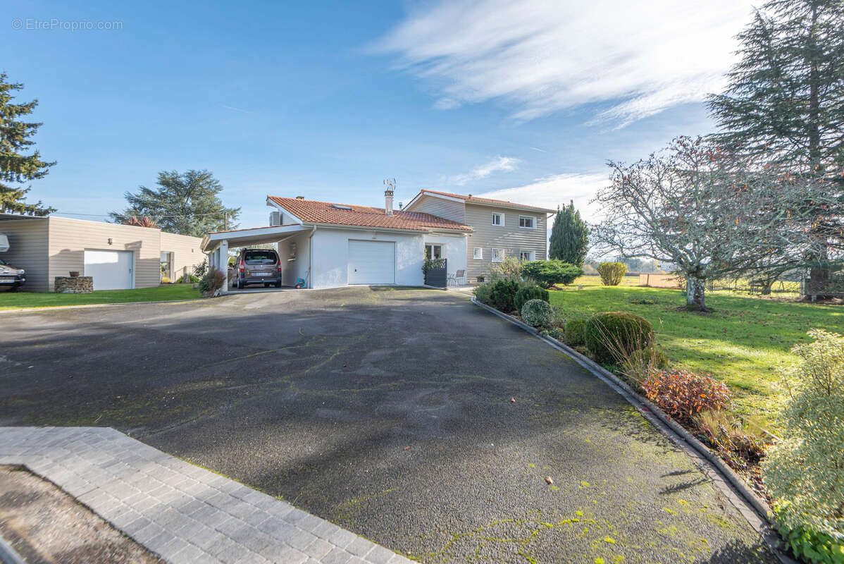 Maison à LIGNAN-DE-BORDEAUX