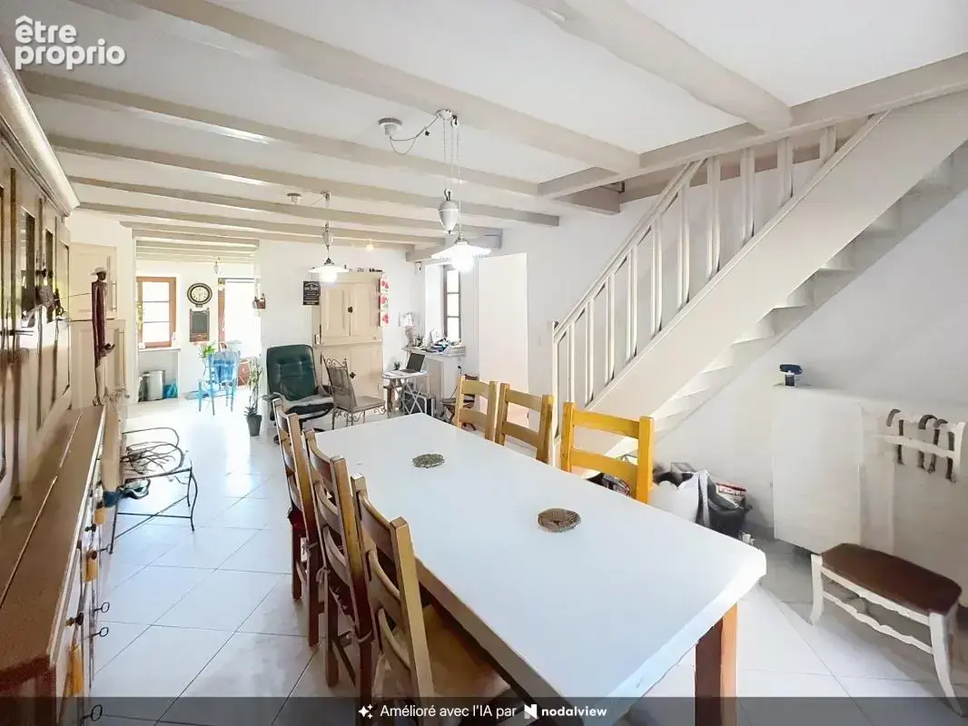 Maison mitoyenne de 168 m² avec dépendance de 180 m² - photo 4