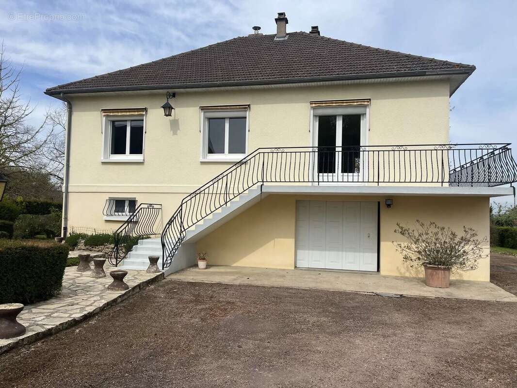 Maison à MARZY