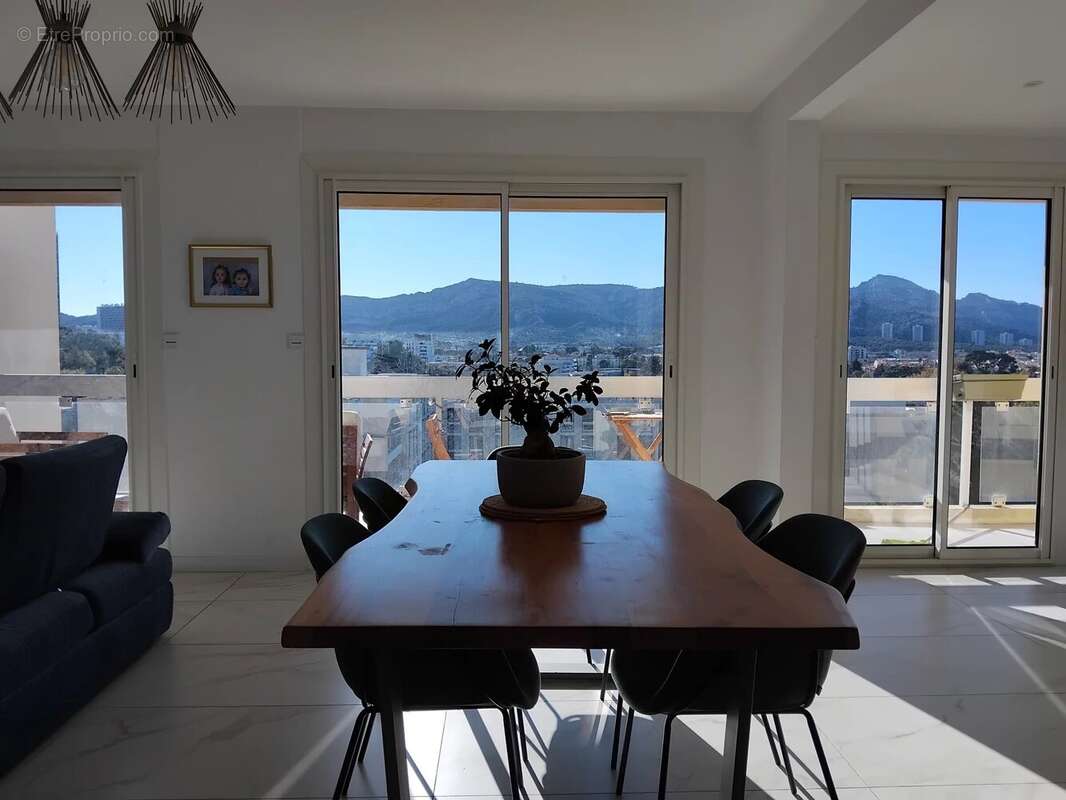 Appartement à MARSEILLE-9E