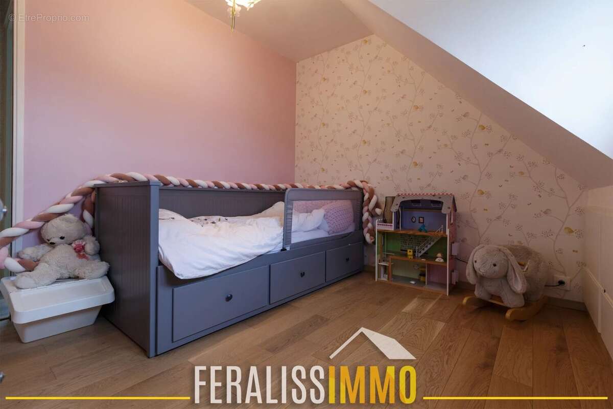 Maison à MEZY-SUR-SEINE