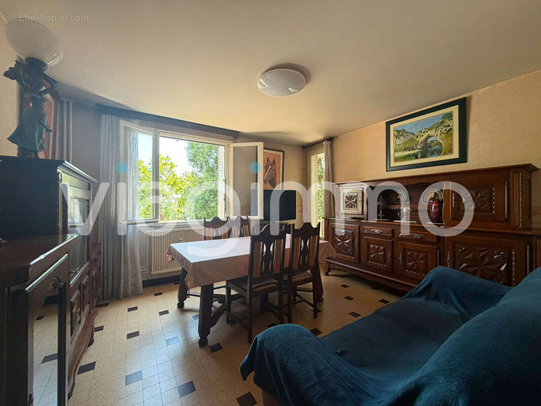 Appartement Aubenas - Vente à terme libre immédiatement - photo 2
