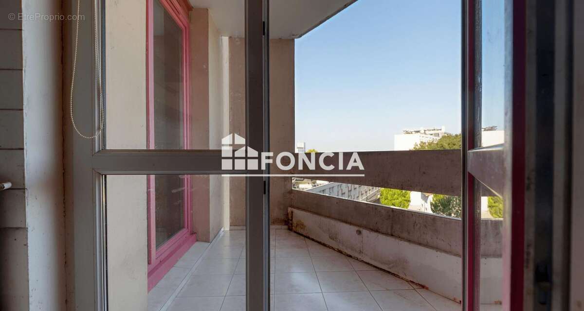 Appartement à CORBEIL-ESSONNES