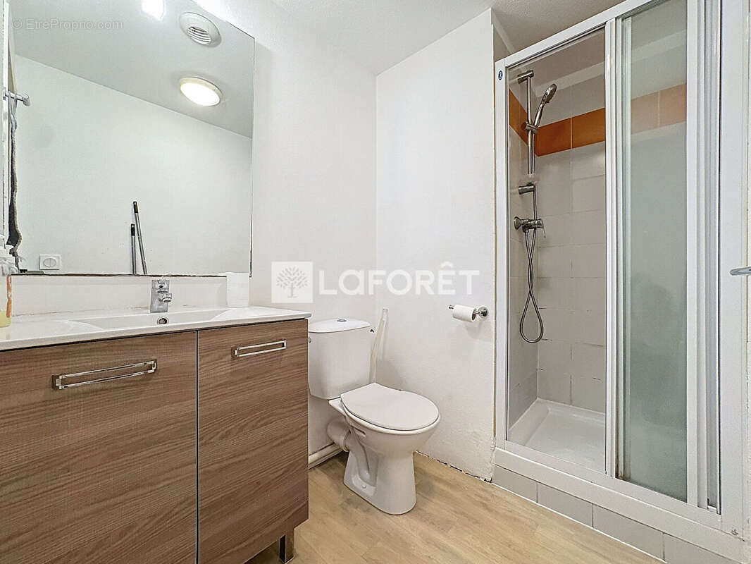 Appartement à MARSEILLE-1E