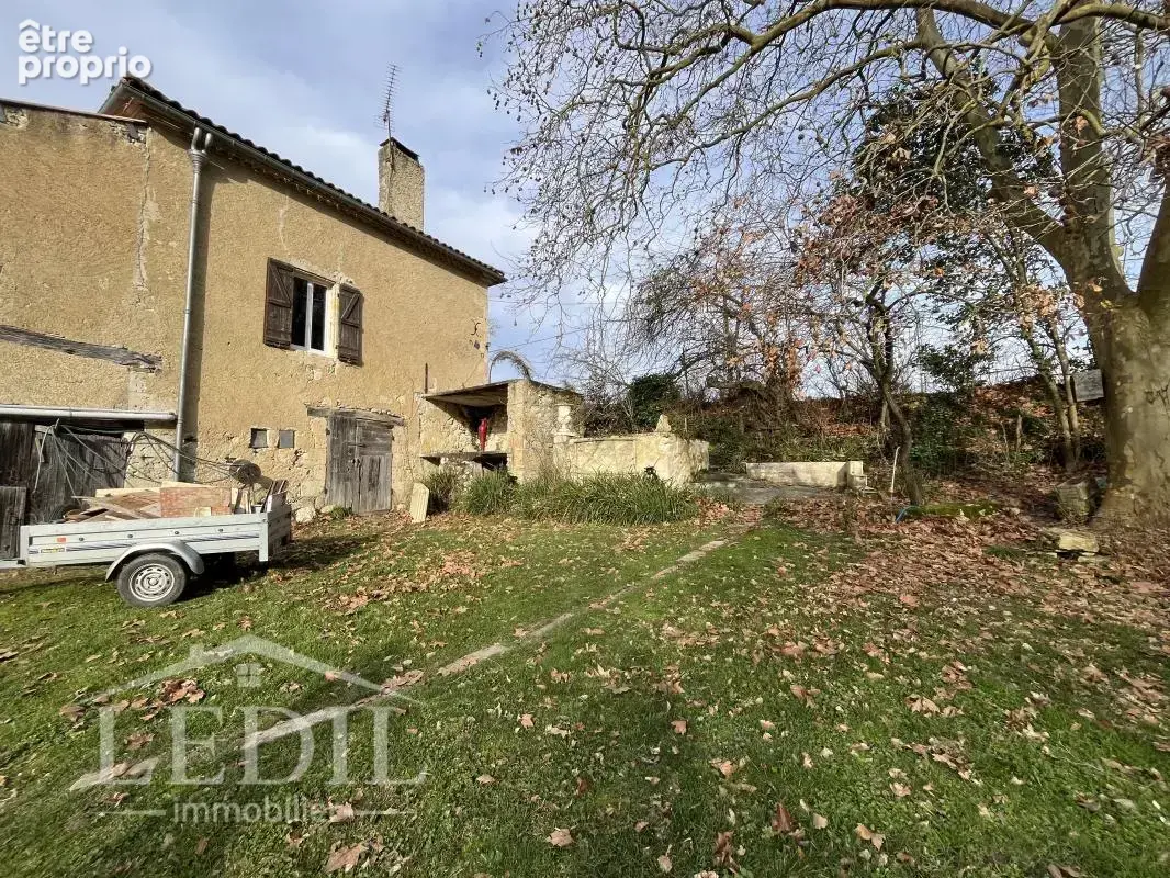 Maison de village av dépendances, piscine, terrain - photo 2