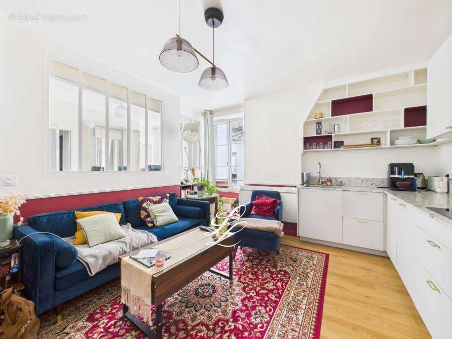 Appartement à PARIS-7E