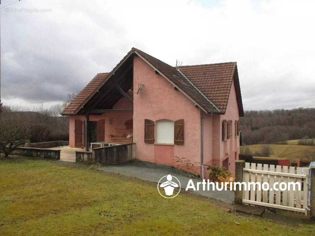 Maison à FRAHIER-ET-CHATEBIER