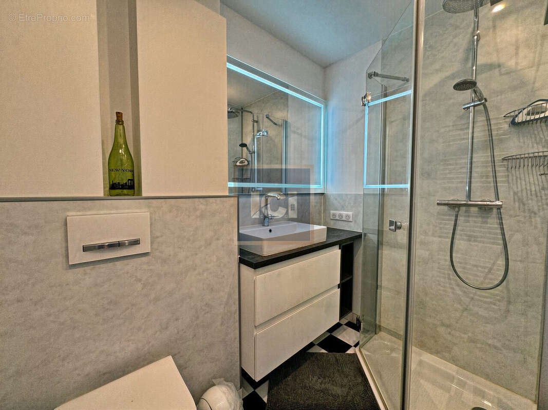 Appartement 36 m² à Grimaud  - photo 9