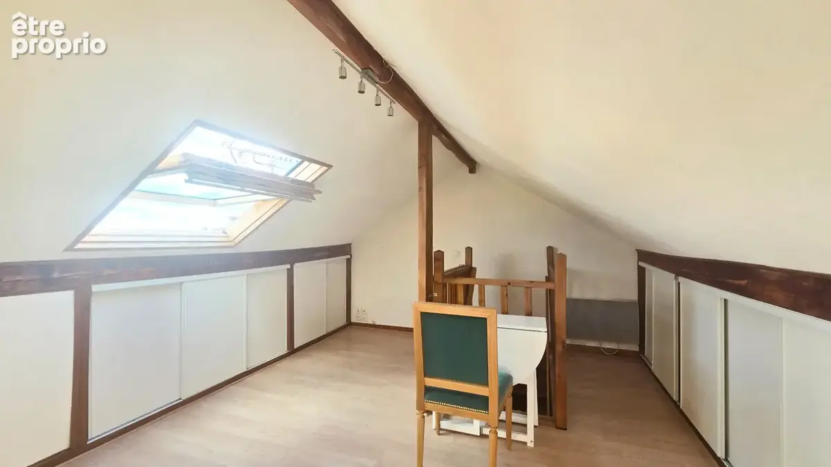 Appartement f2 36,83 m² à juvisy-sur-orge, dernier étage et espace en duplex - photo 4