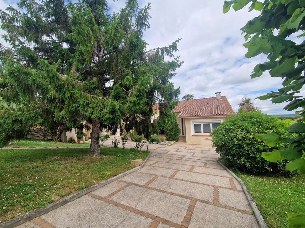 Maison à PESSAN