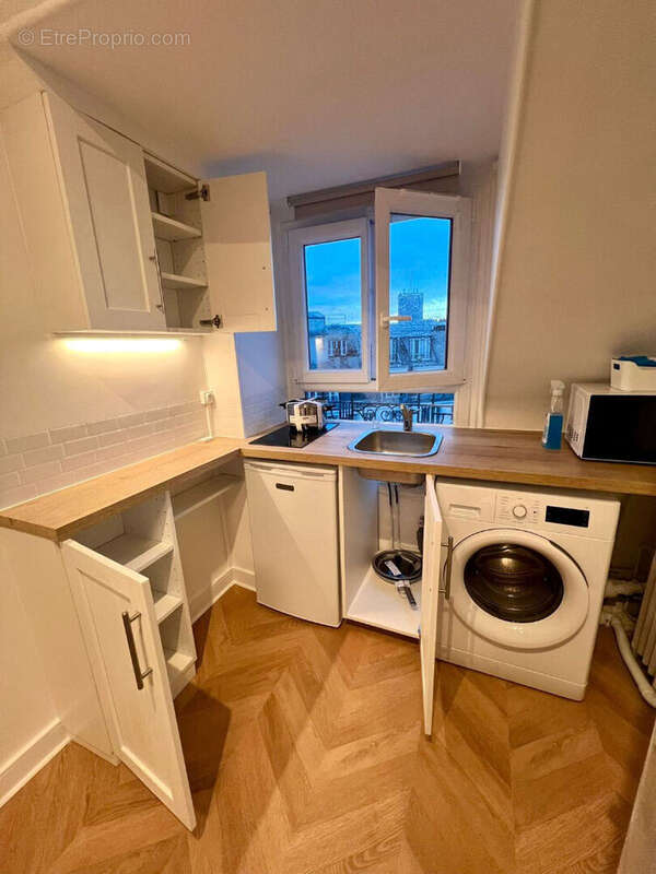 Paris 17e Pereire / Ternes - Chambre de service en parfait état de 9 m² (11m² habitables) - photo 10