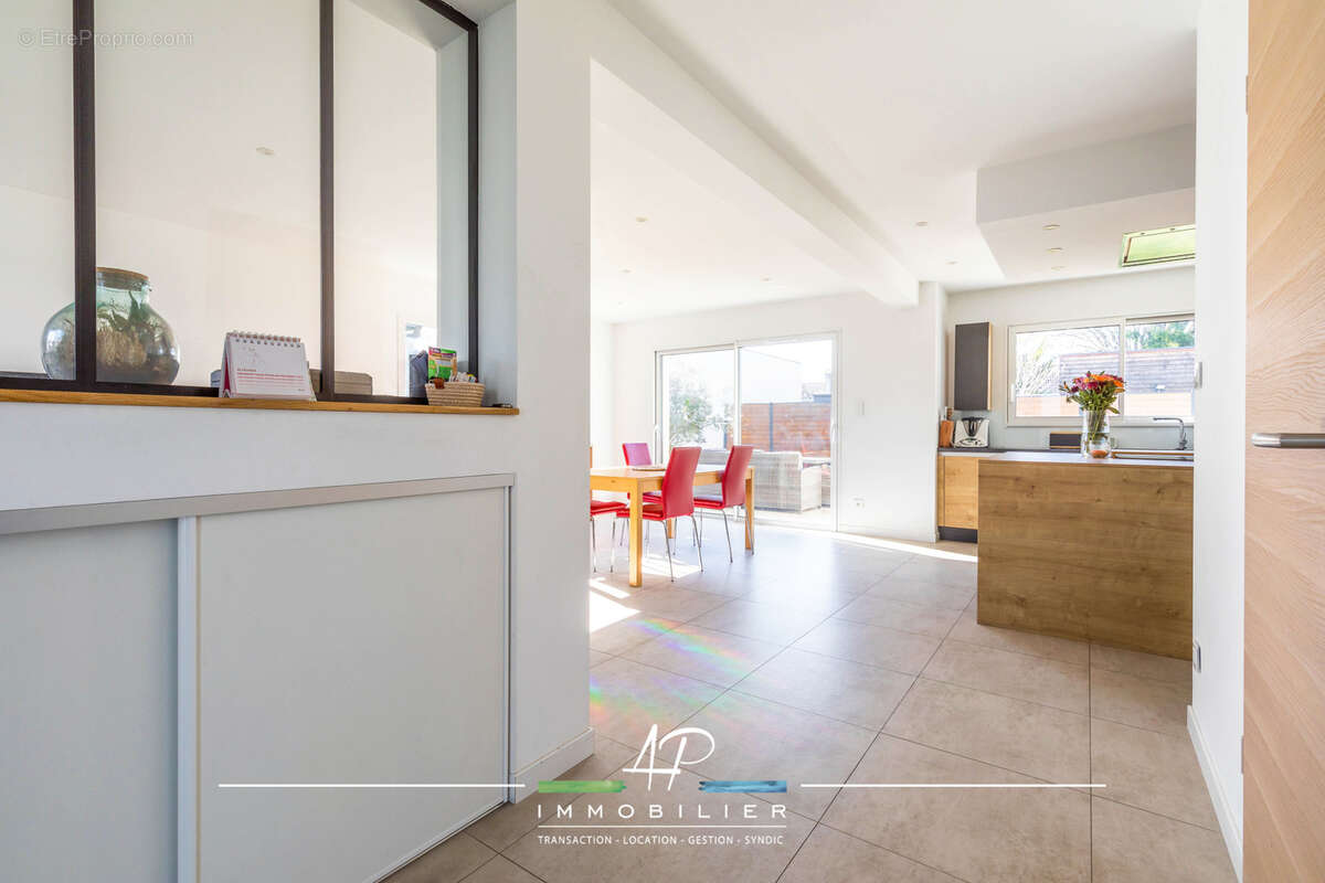 Maison à SAINT-JULIEN