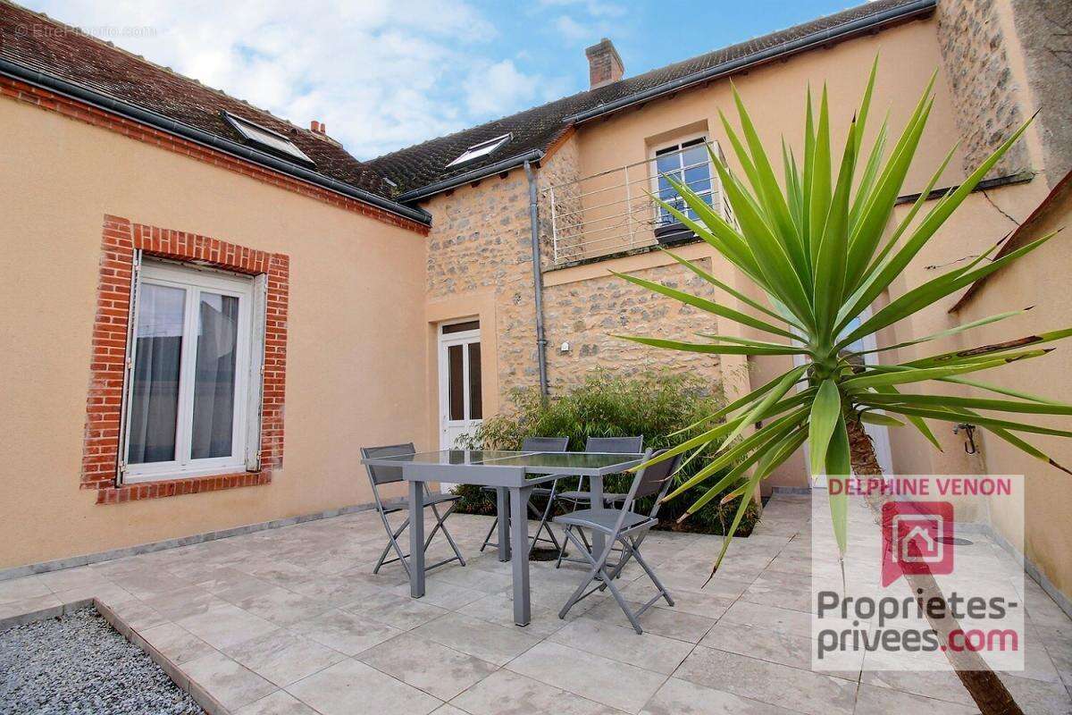 Maison à CHATEAUNEUF-SUR-LOIRE