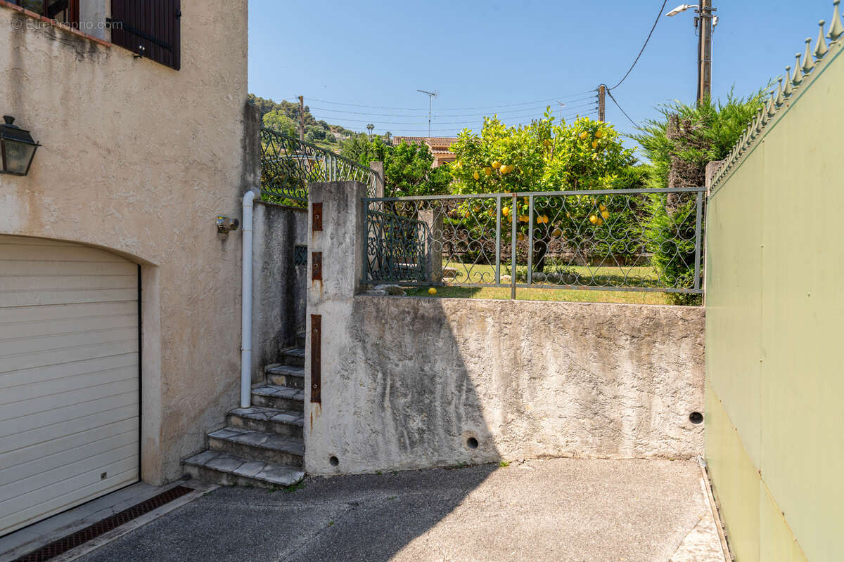 Maison à LA COLLE-SUR-LOUP