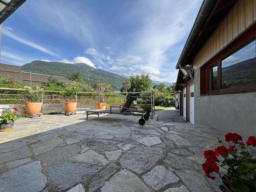 Maison - 7 pièces - Bourg-Saint-Maurice - Exclusivité - photo 3