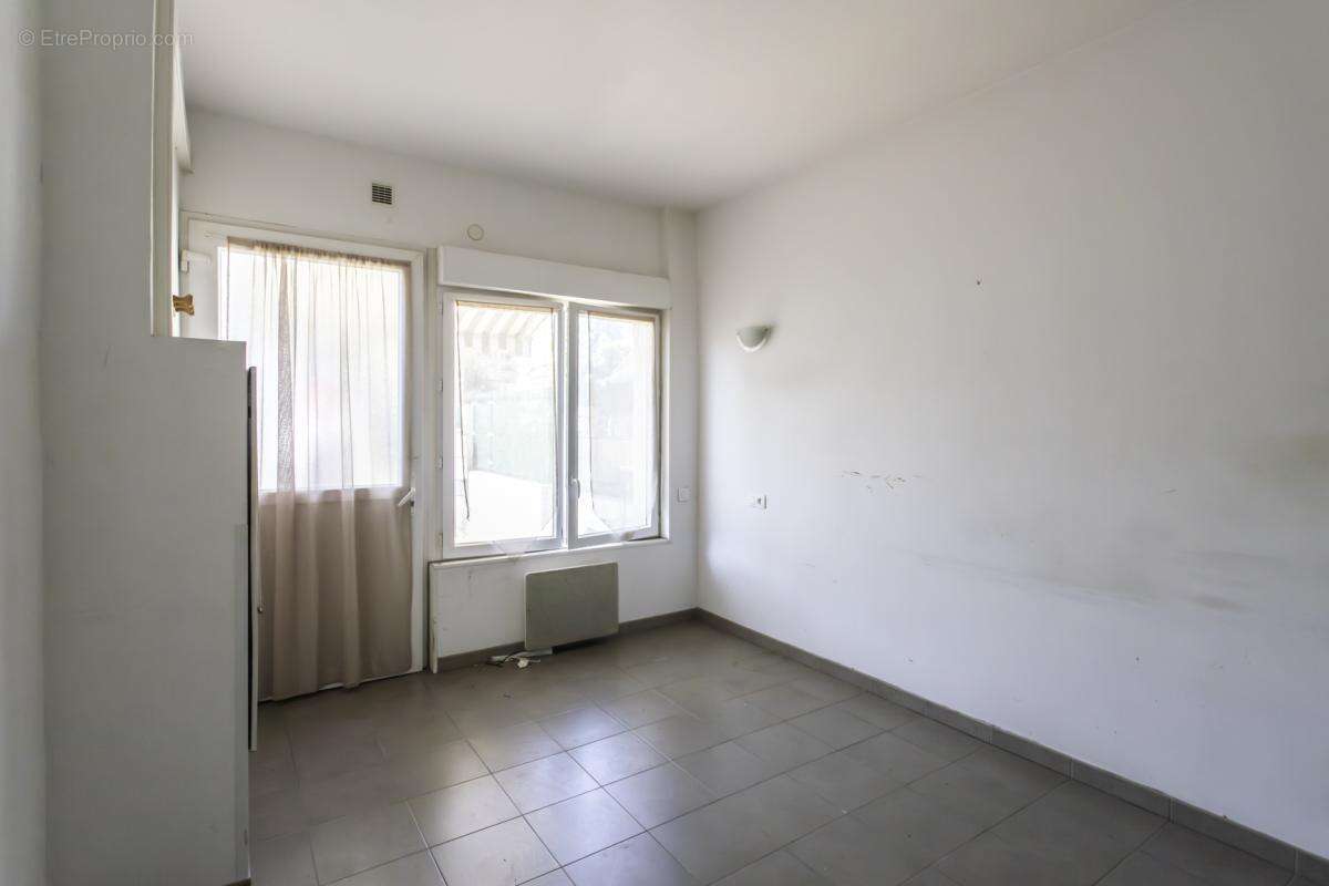 Appartement - 29 m² - Antibes (06) - photo 5