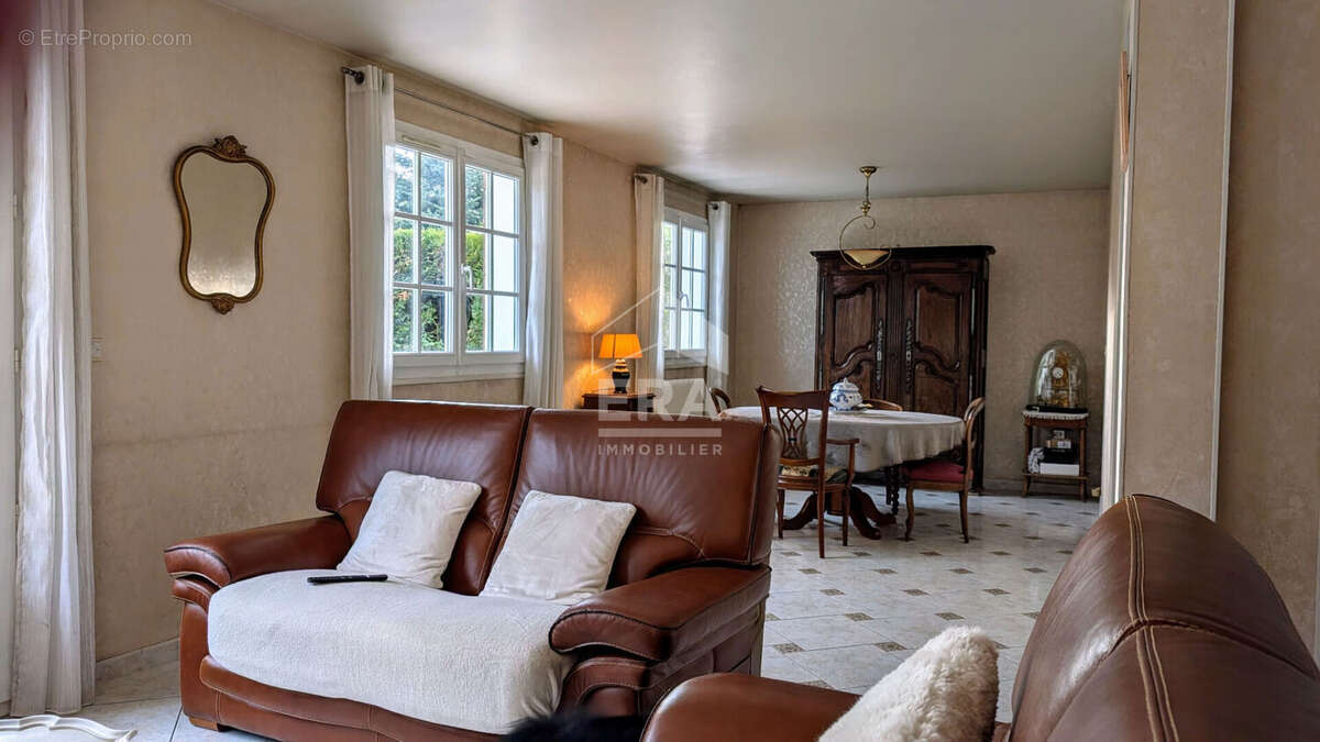 Maison à BRIE-COMTE-ROBERT