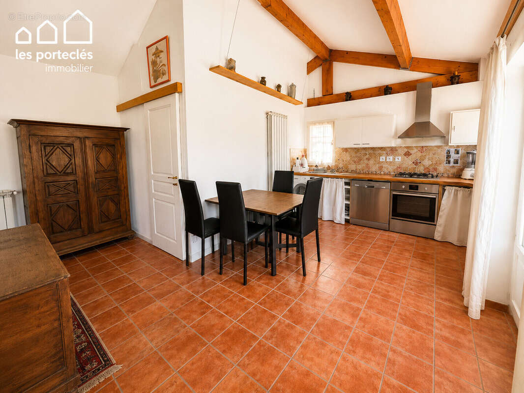 Maison à VILLENEUVE-LES-AVIGNON