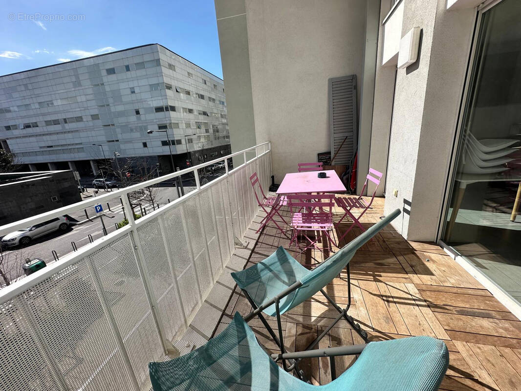 Appartement à MARSEILLE-3E