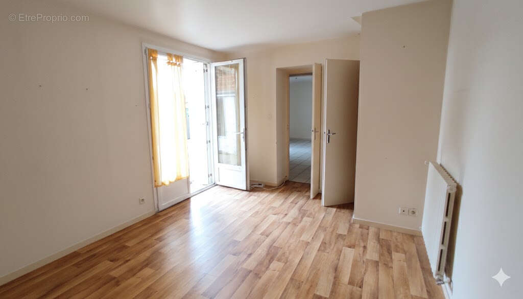 Maison à CHATELLERAULT