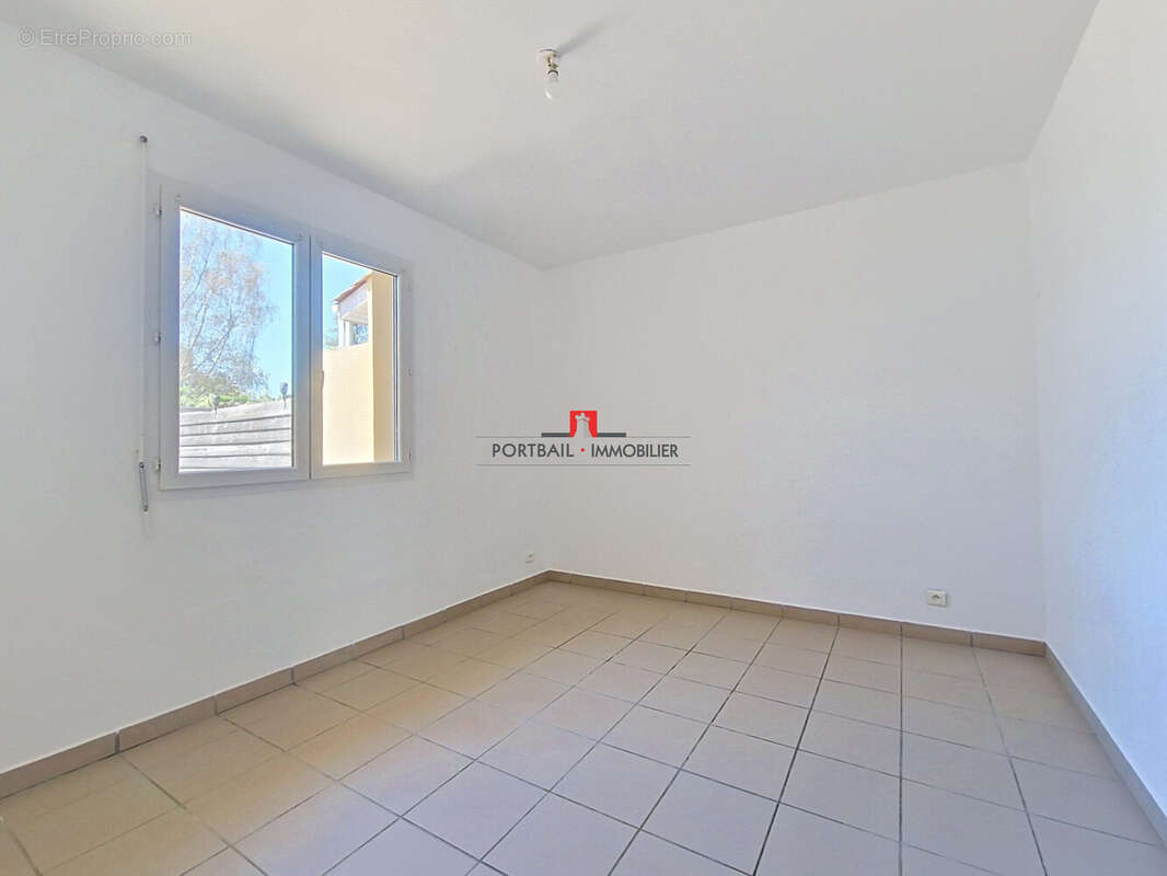 Maison 87 m² à Cavignac  - photo 7