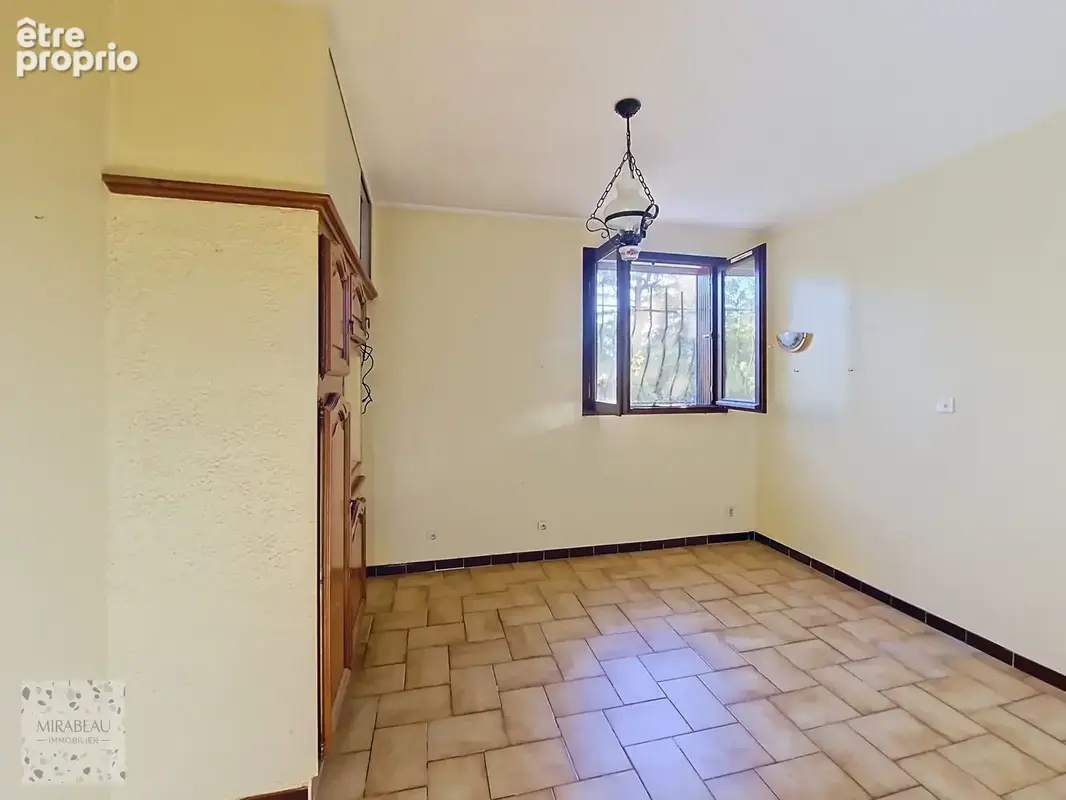 Maison 7 pièces 145 m² à vendre à Pertuis (84120) - photo 4