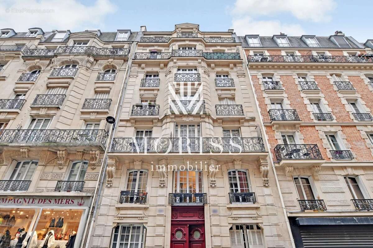 Appartement à PARIS-18E