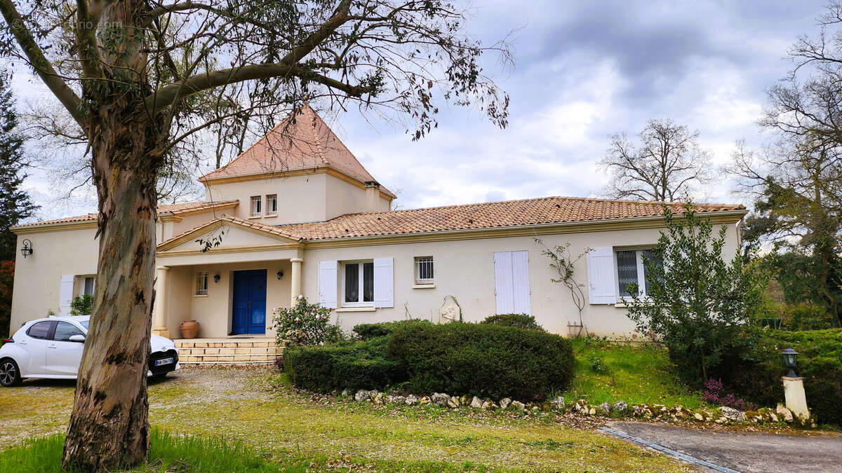 Maison à FOURQUES-SUR-GARONNE