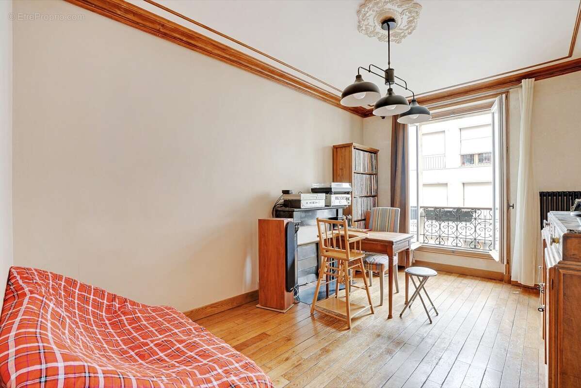 Appartement à PARIS-18E