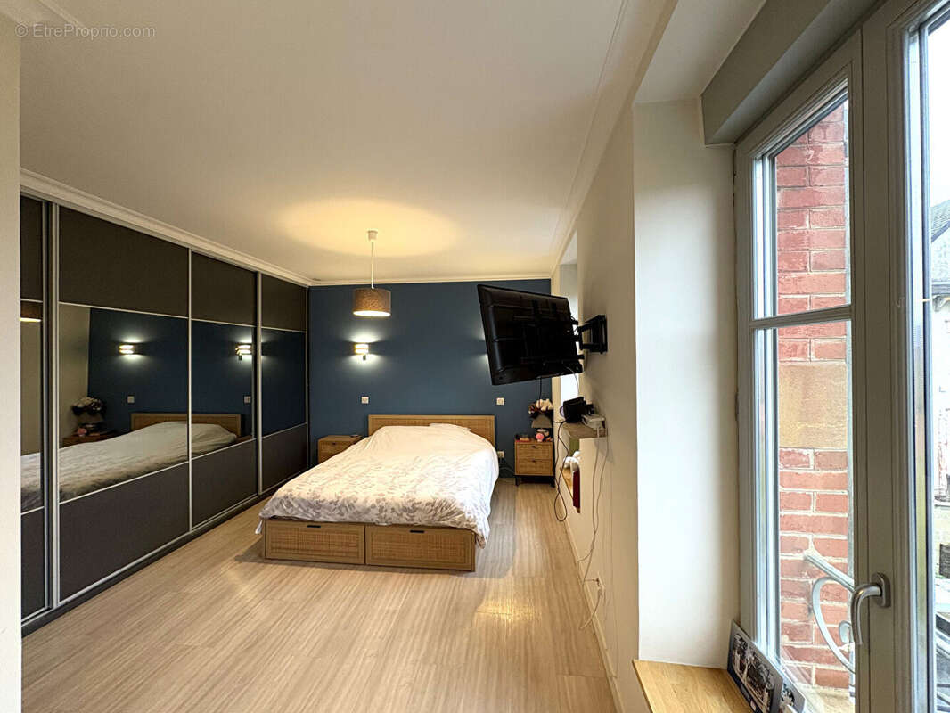 Maison à CHARLEVILLE-MEZIERES