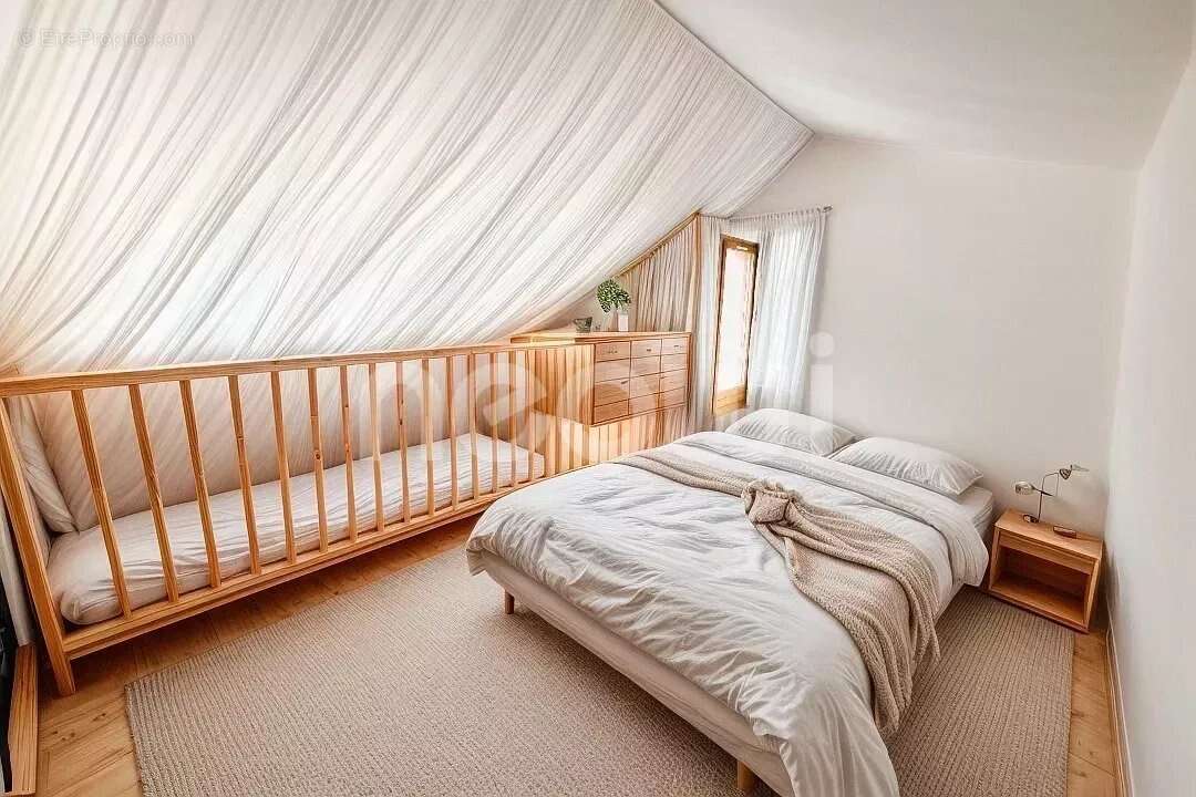 Maison à CHARBONNIERES-LES-VIEILLES