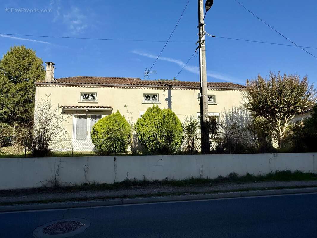 Maison à PORT-SAINTE-FOY-ET-PONCHAPT