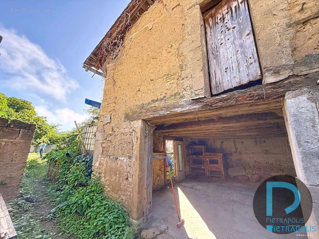 Maison à MONTMERLE-SUR-SAONE