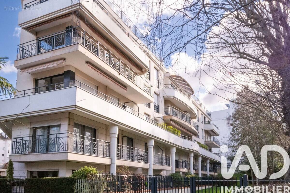 Photo 1 - Appartement à ENGHIEN-LES-BAINS