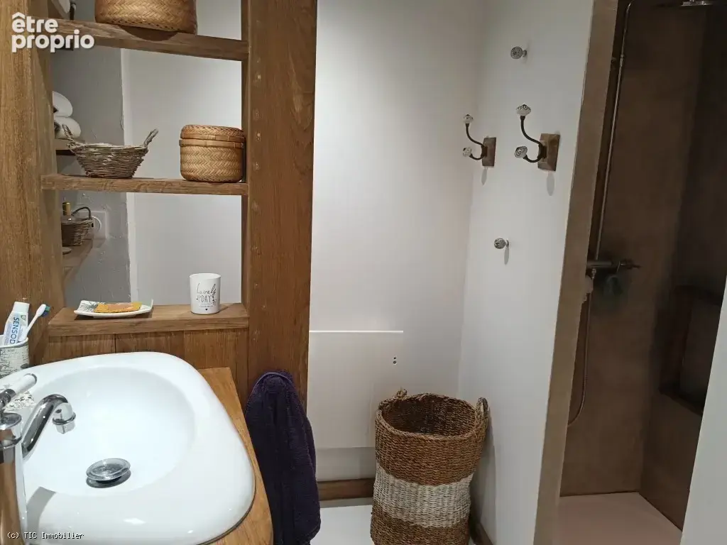 Belle Maison en Pierre avec Piscine, Dépendances et Jardin - photo 15