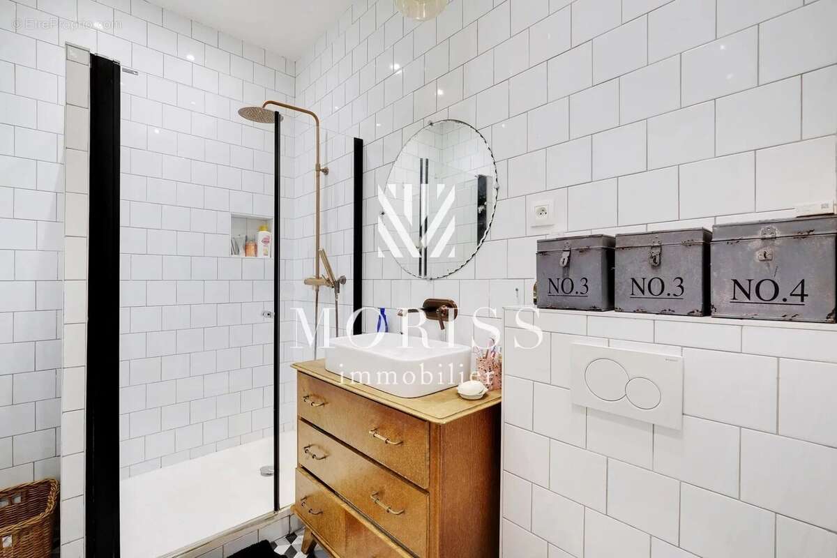 Appartement à PARIS-17E