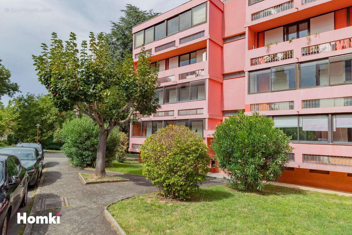 Appartement à RAMONVILLE-SAINT-AGNE