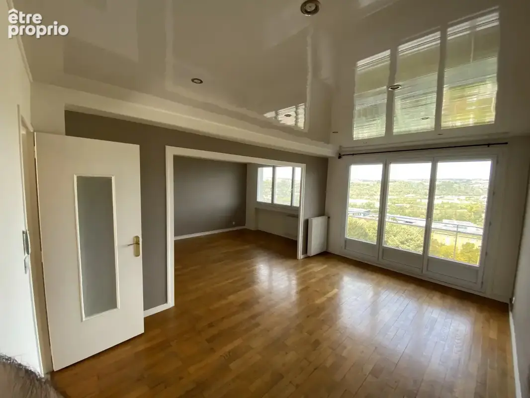 Appartement excellent état à Firminy - photo 2
