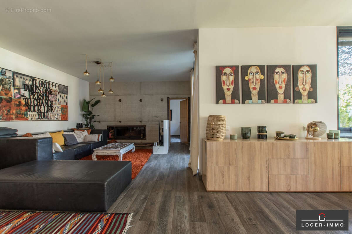 Maison à SAINT-MAUR-DES-FOSSES